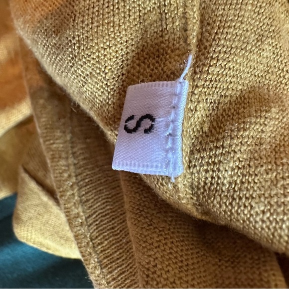 J. Crew Linen Tee Women's S Mustard Yellow Classic Minimalist Autumn (A1 - Picture 9 of 10